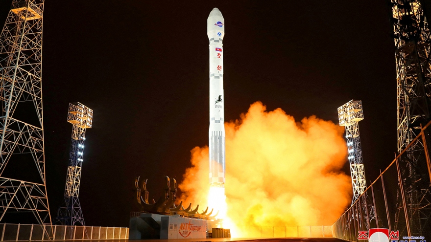 Triều Tiên tuyên bố phóng thành công vệ tinh do thám quân sự vào quỹ đạo